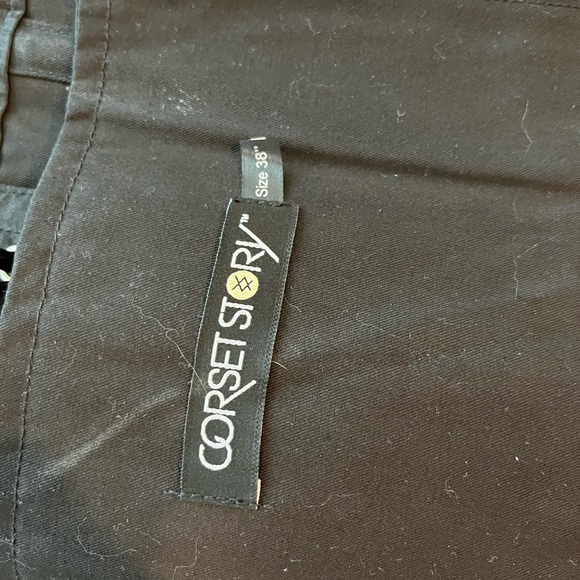 Size 38 Corset story red and black burlesque steel corset with halter top - Picture 10 of 15